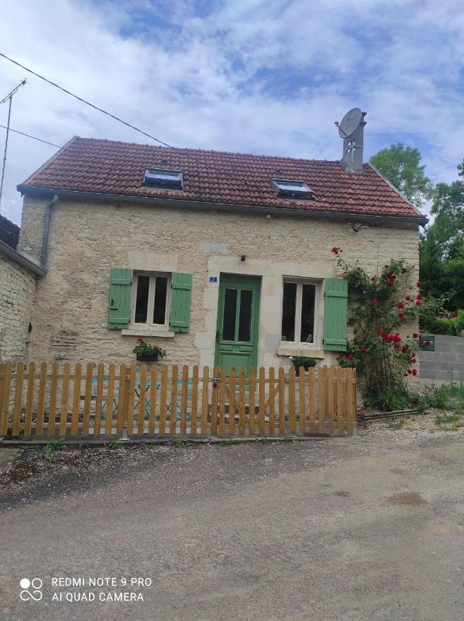 Le Gite "La Belle Epoque" Classe 3 Etoiles Tanlay Exterior photo
